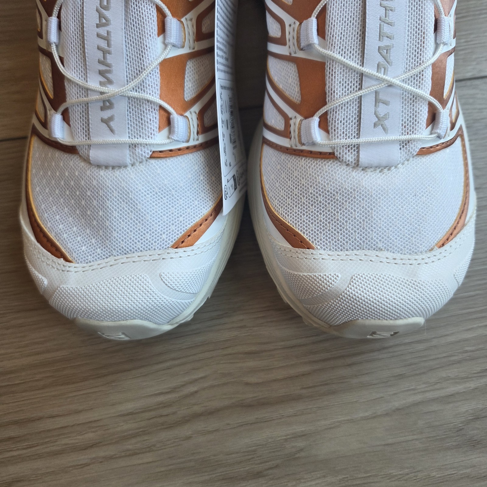 Salomon XT Pathway Metallic Trail Shoes Women’s 6 Men’s 5 White Copper NIB