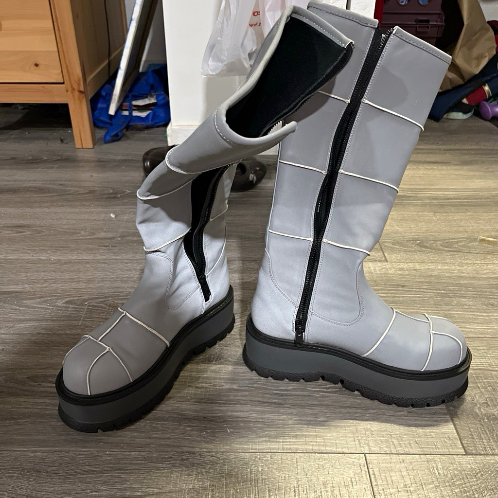 Demonia Slacker-230 Women’s Knee High Zip Platform Boots White/Gray/Black US 8