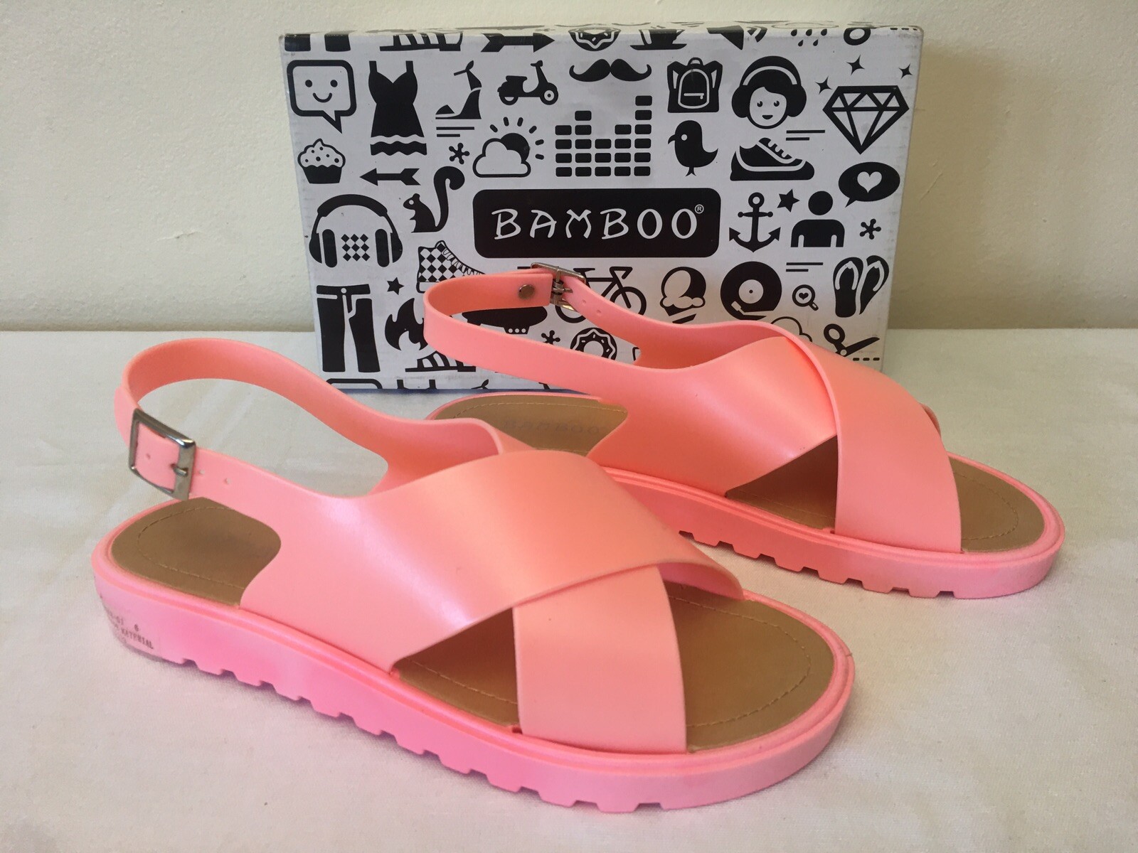 Bamboo Womens Fashion Casual Single Buckle Strap Flat Open Toe Sandal Size 6