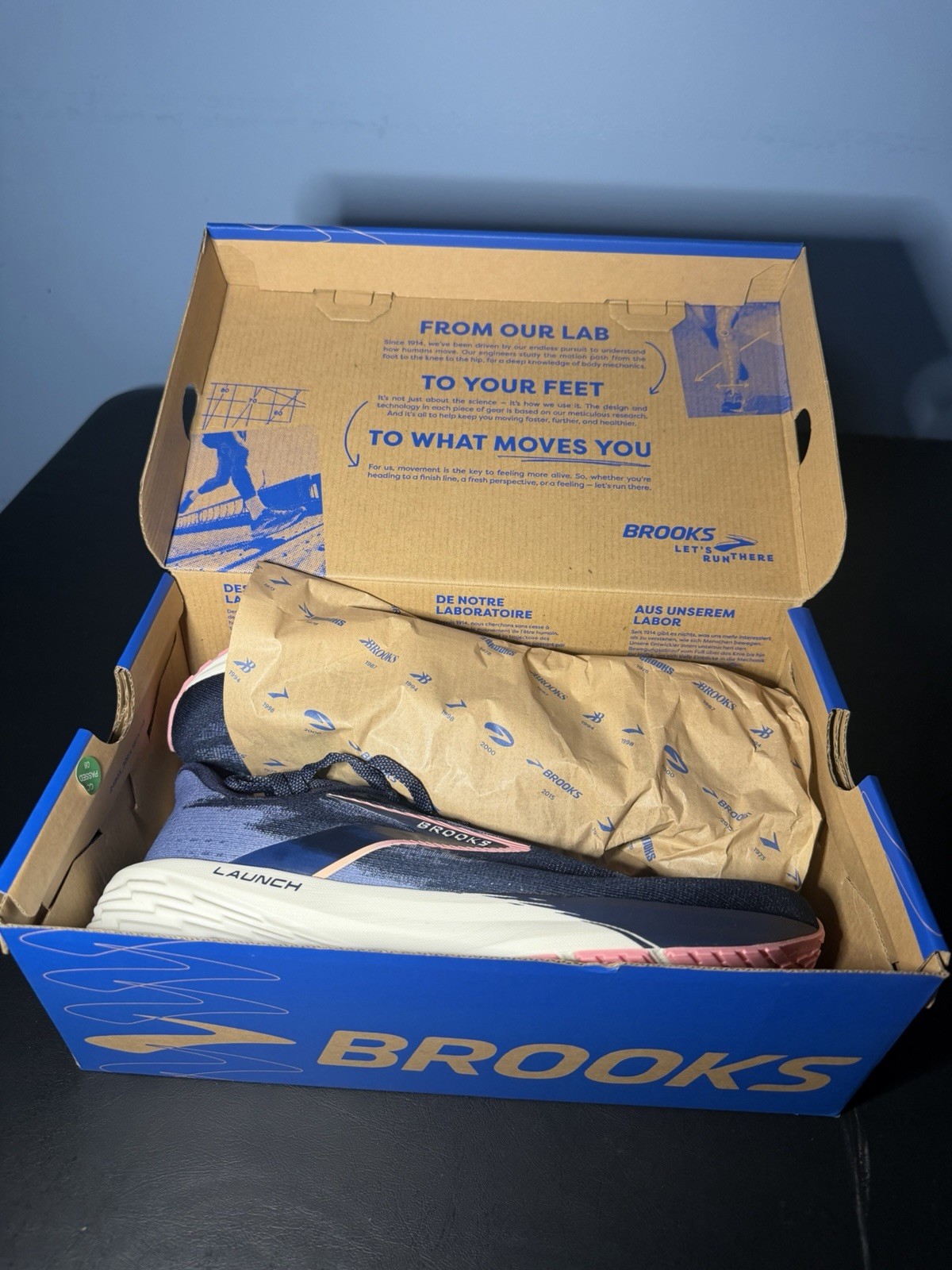 Brooks Launch 11 Peacoat/Blue/Peach Woman’s 9.5. Model 120439 1B 483