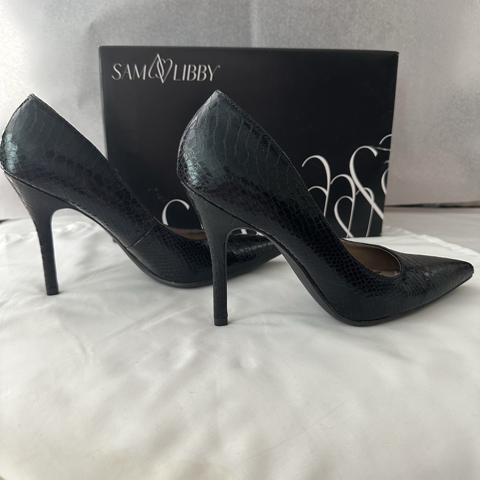 Sam & Libby Dominique Pointy Toe Stiletto Size 8.5 Black Faux Snakeskin 4″ Heel