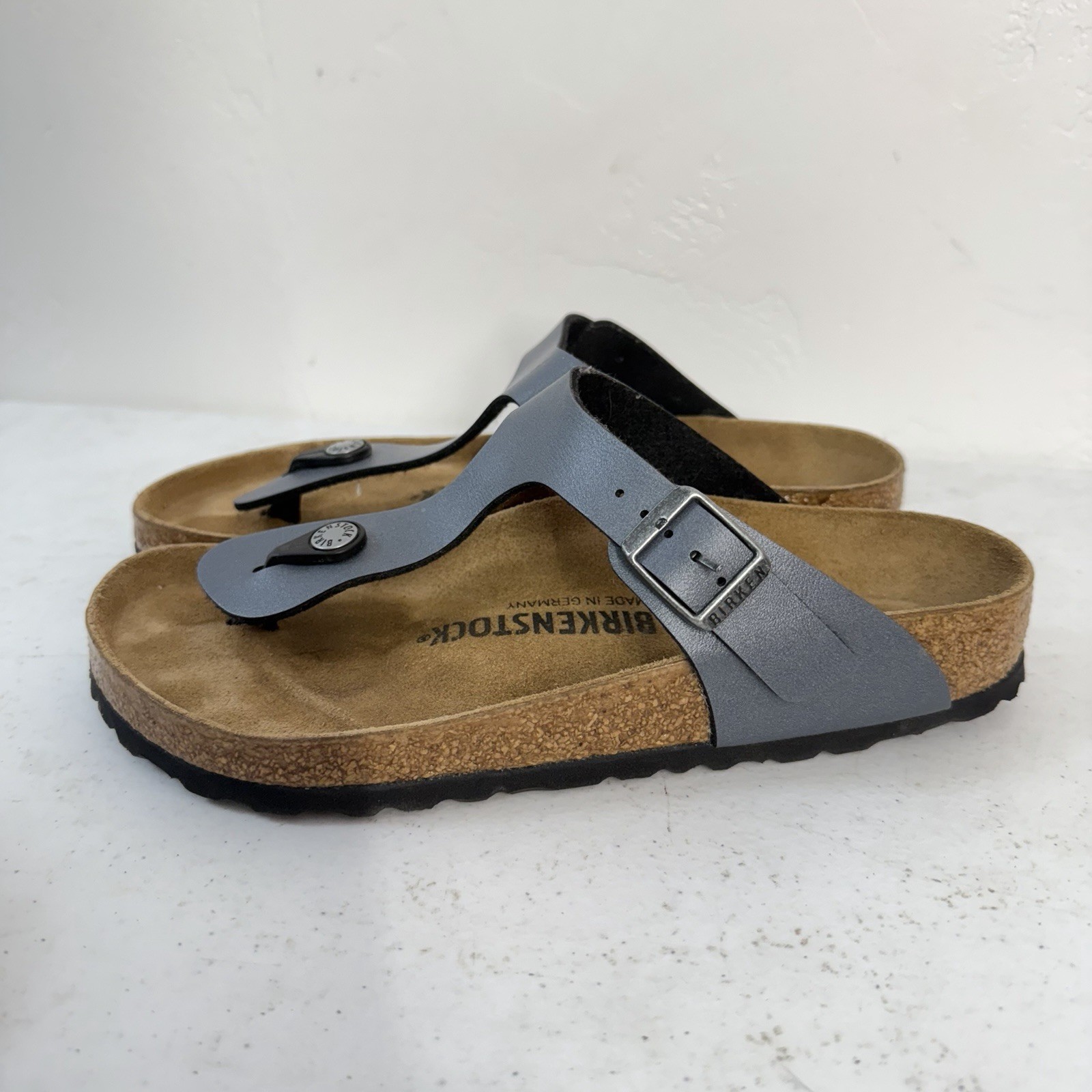 Birkenstock Gizeh Icy Metallic Thong Sandal White Size 37 /US Women’s 6-6.5 EUC