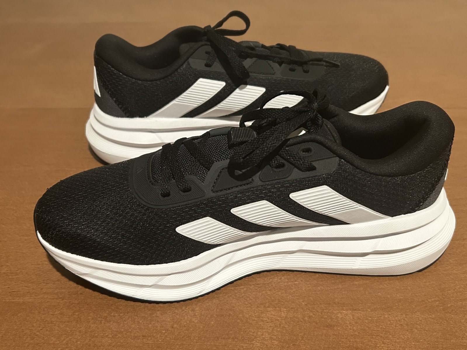 Adidas Galaxy 7 Running Shoes Women’s Size 8.5 Black White Sneakers NWT Box