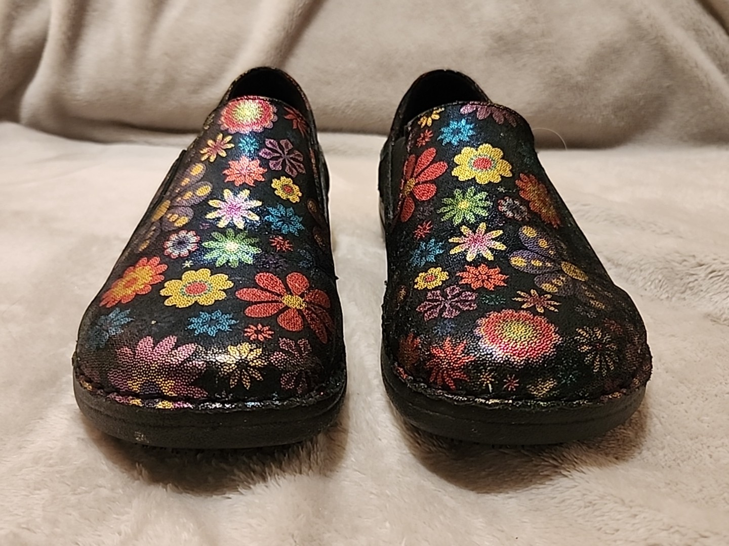 Spring Step Manila Flower Power Black Floral Leather Clogs Size 8.5M Woman’s VGC