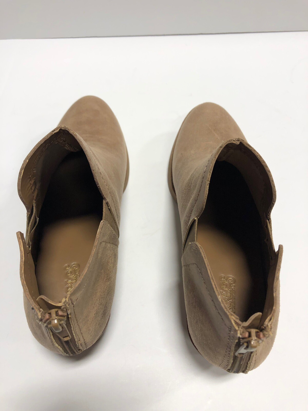 Carlos Bates 2 Brulee Bootie Women’s Size 9.5M