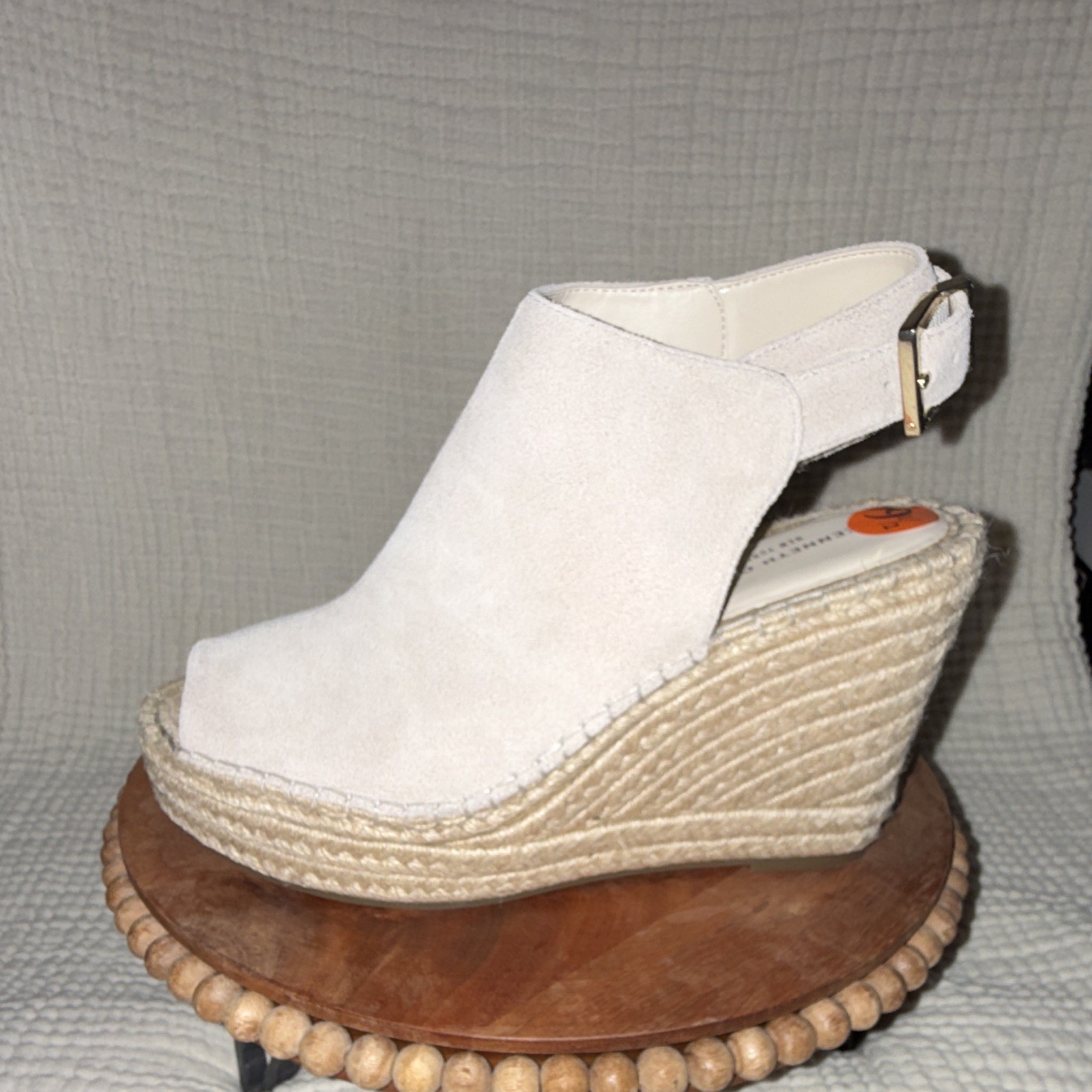 Kenneth Cole Cream Suede Wedge Espadrille Sandals Ankle Strap Buckle 9.5M