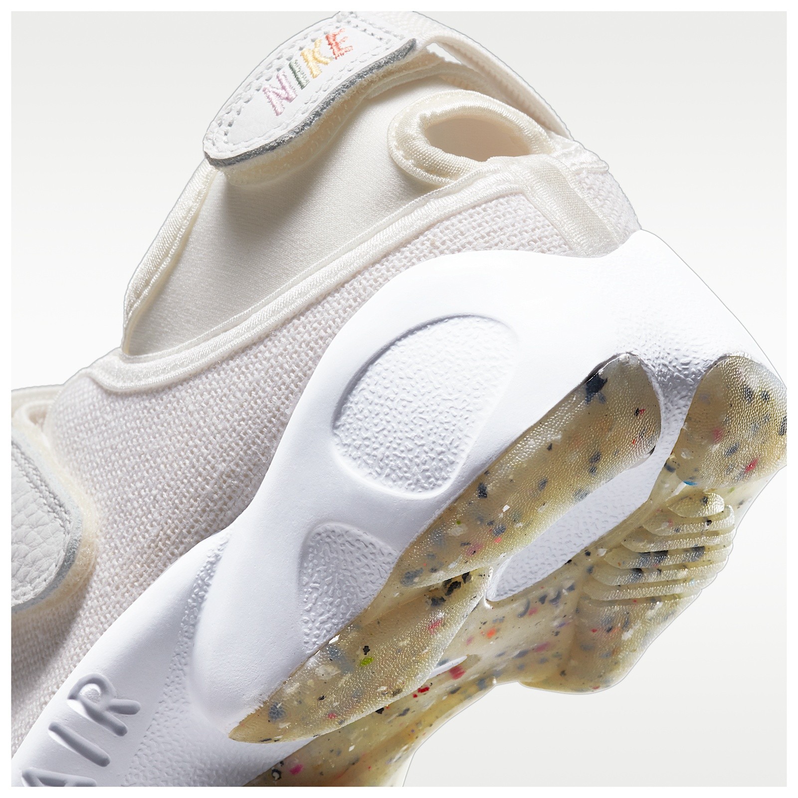 Nike Air Rift DJ4639-121 Split Toe Sandals Women’s Summit White Sail Coconut