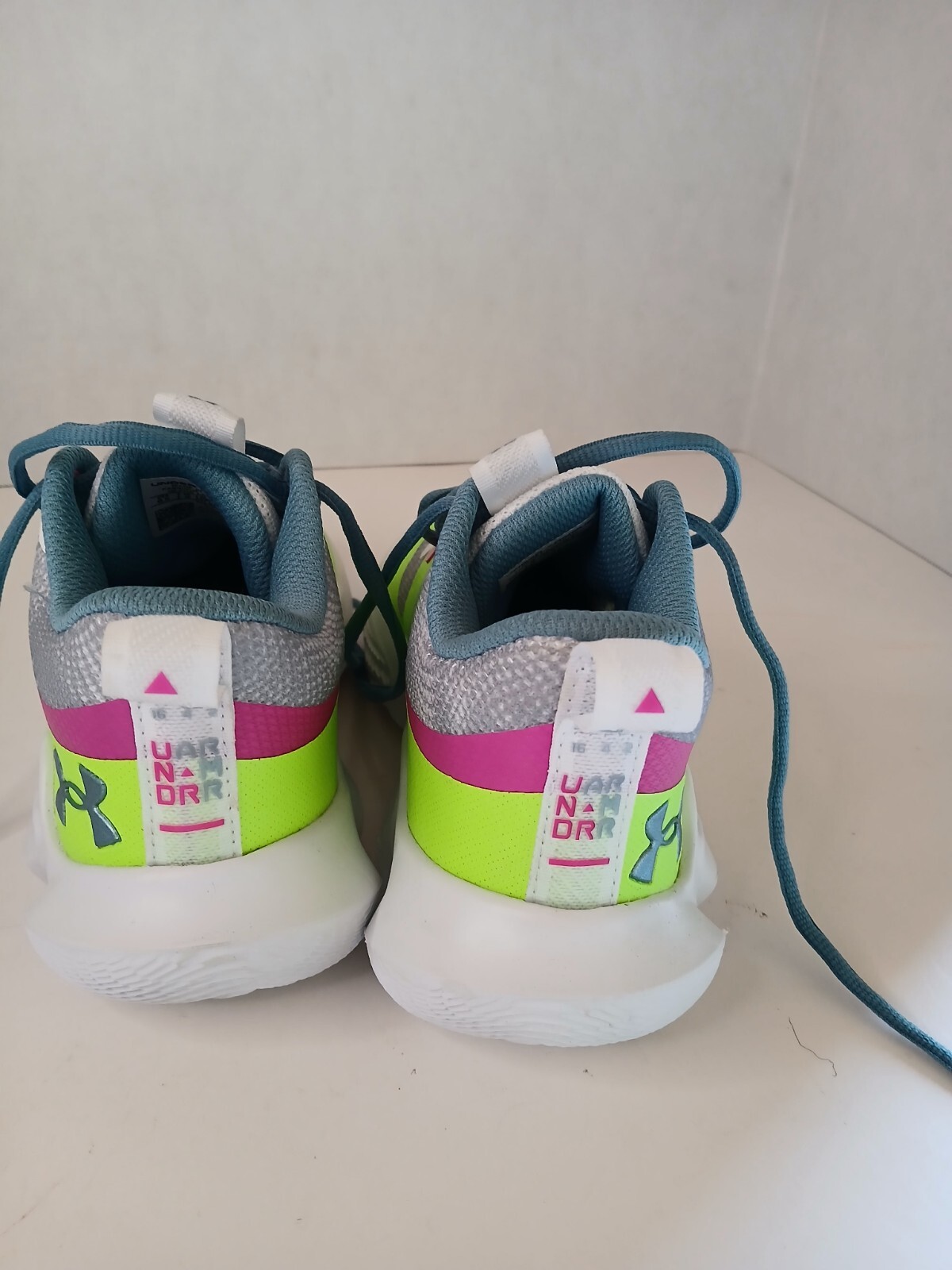 Under Armour Flow Breakthrough Women’s Shoes. Colorful. Size 6.5.