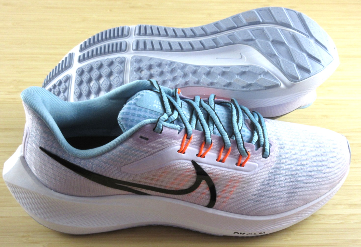 Women’s Nike Air Zoom Pegasus 39 Running Shoes Doll Iris Whisper Purple Size 7