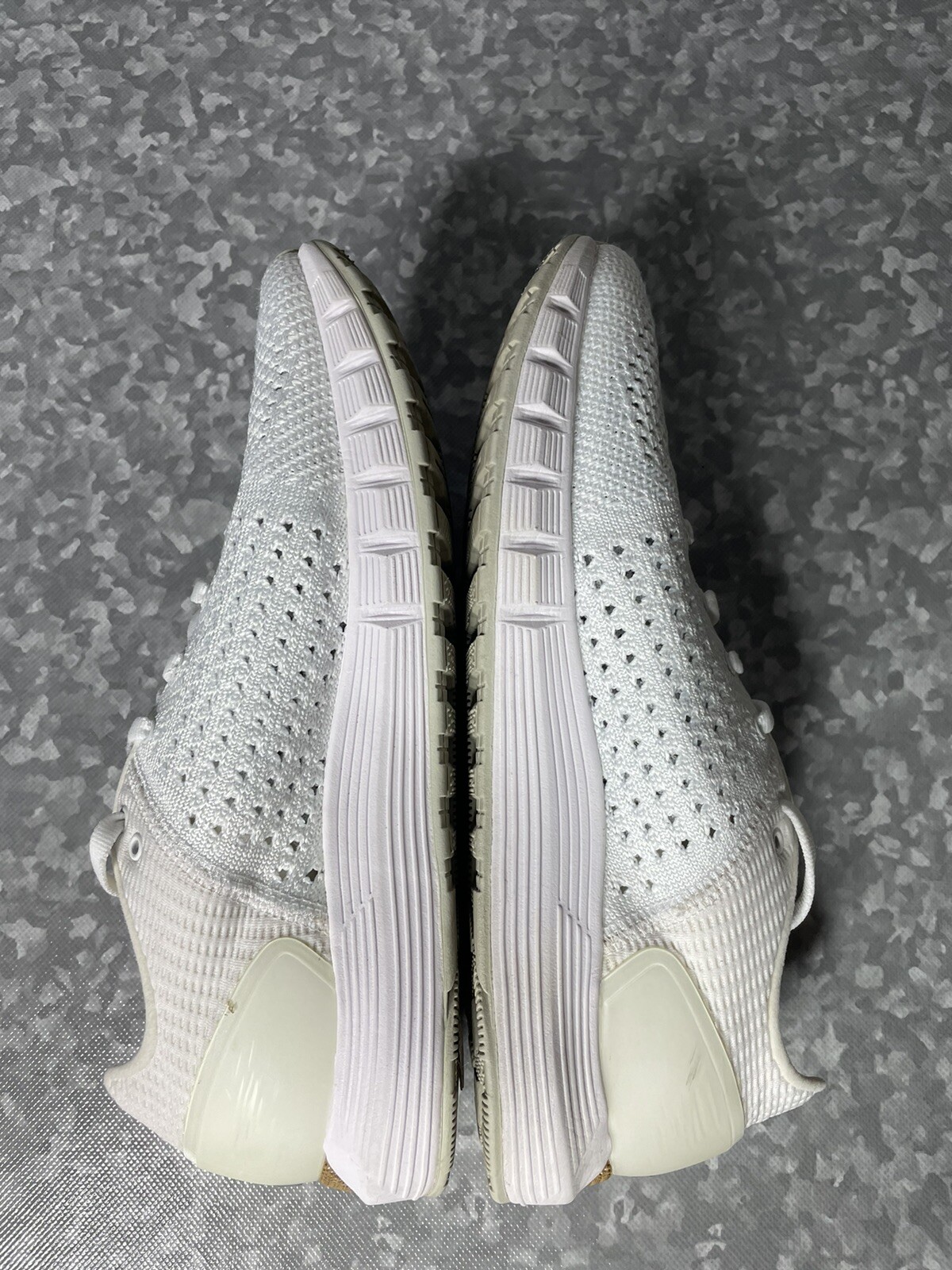 Under Armour Women’s HOVR Sonic CT 1.1 Running Shoes White 3022754-101 Size 9