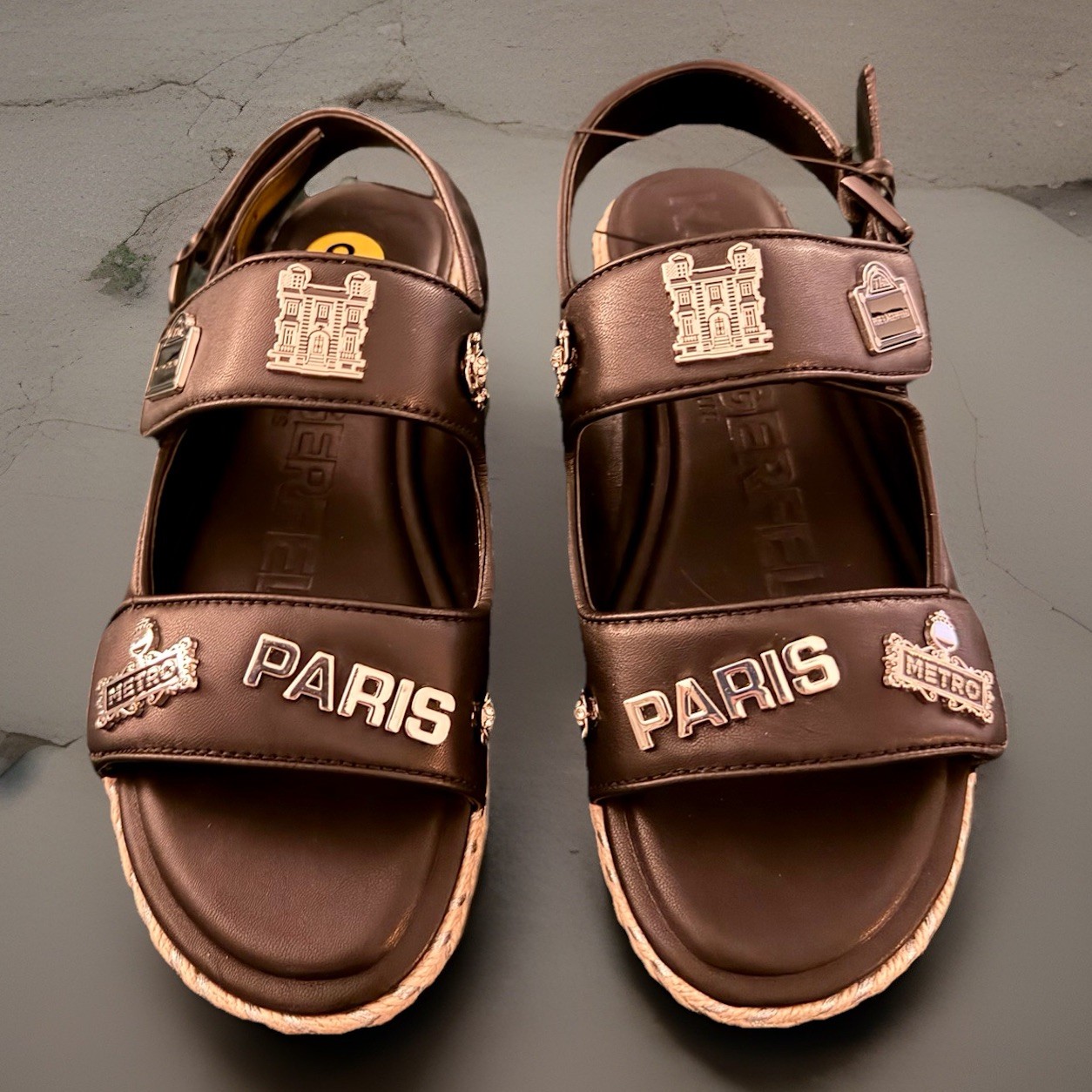 Karl Lagerfeld Paris NWT Charlay Rue Pins Strap Sandals Black Retail $129 Sz 8