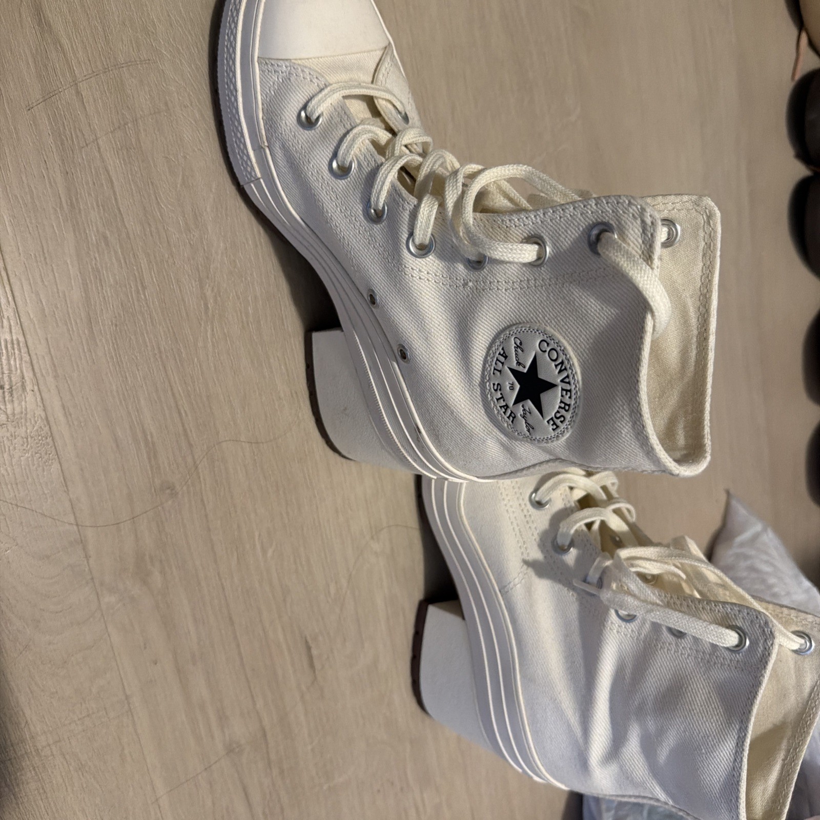 Size 7.5 – Converse Chuck Taylor All Star Modern Lift Platform High heel Cream