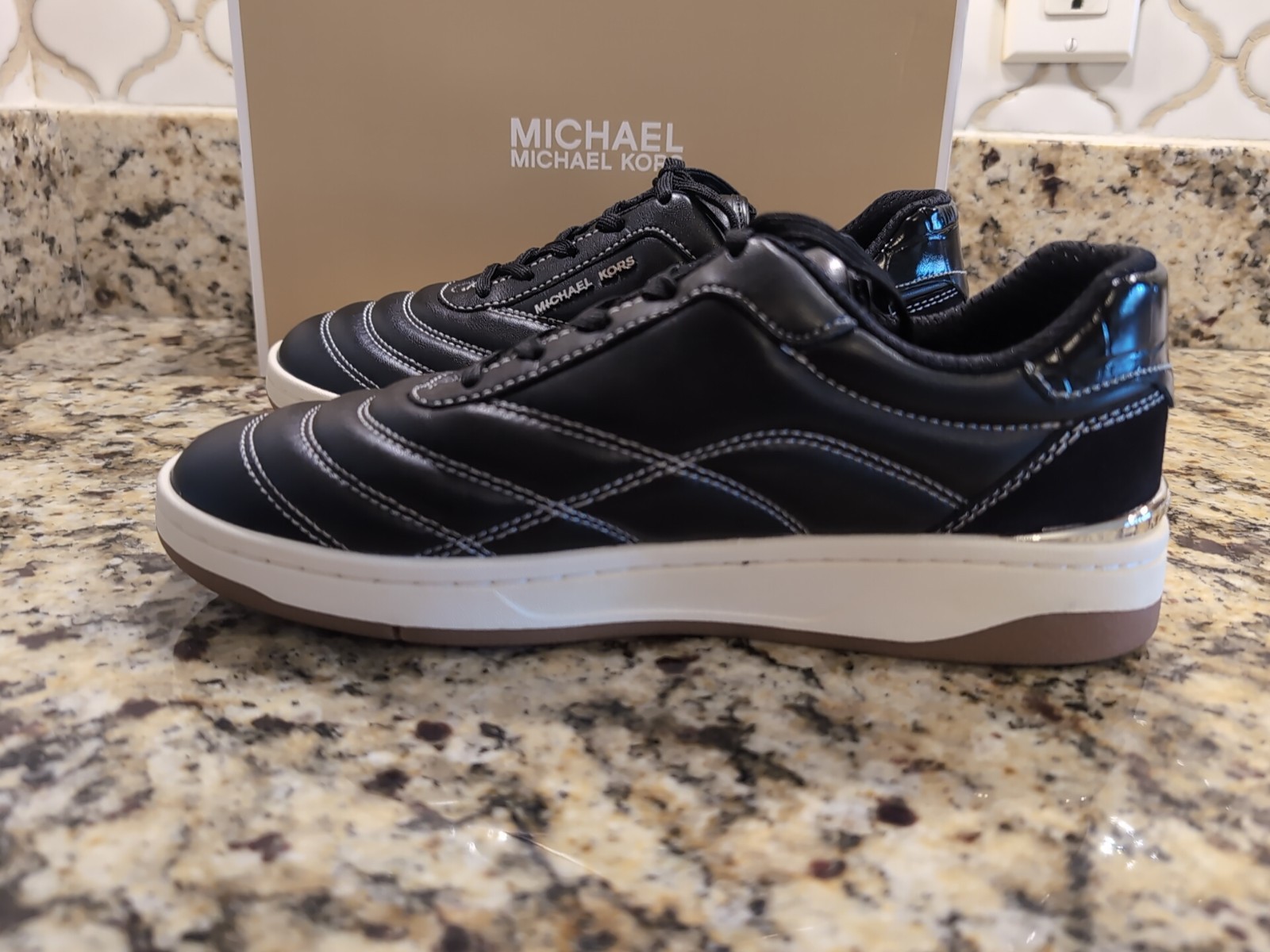 Black Michael kors Pia Quilted Lace Up Sneakers Tennis Women’s Size 7.5,New