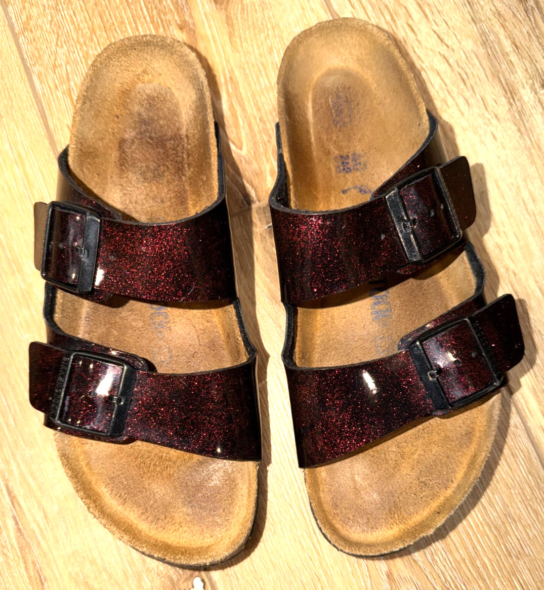 BIRKENSTOCK Arizona Red Burgundy Glitter Patent Size 40 / 260 / Women 9 / Men 7