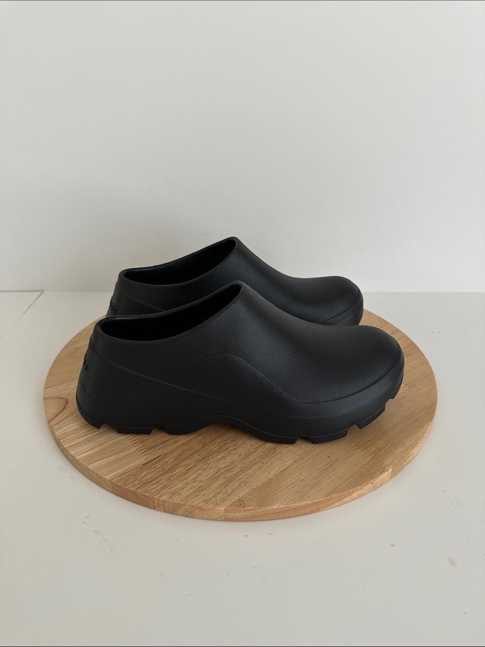 Joybees WOMEN’S GROVE CLOG, Black Sz 5
