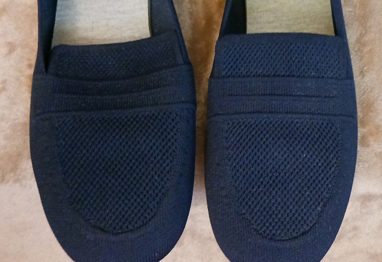 Clarks Womens Shoes Size 12W Wide Blue Loafers Slip On Memory Foam Cushion Soft