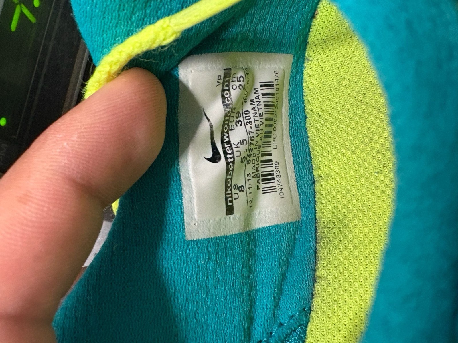 Nike Flex 2014 Run Women’s Running Shoes Teal and Neon Yellow size 8
