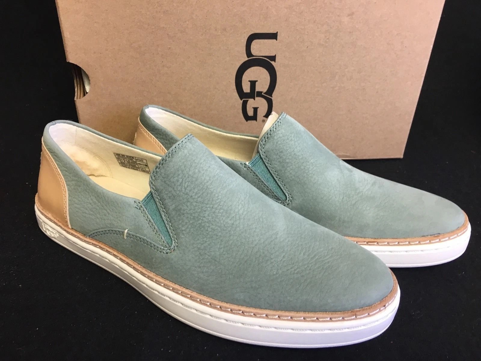 UGG Australia Adley Slip On Sneaker 1015736 Fashion Nubuck Leather Women’s SZ 10