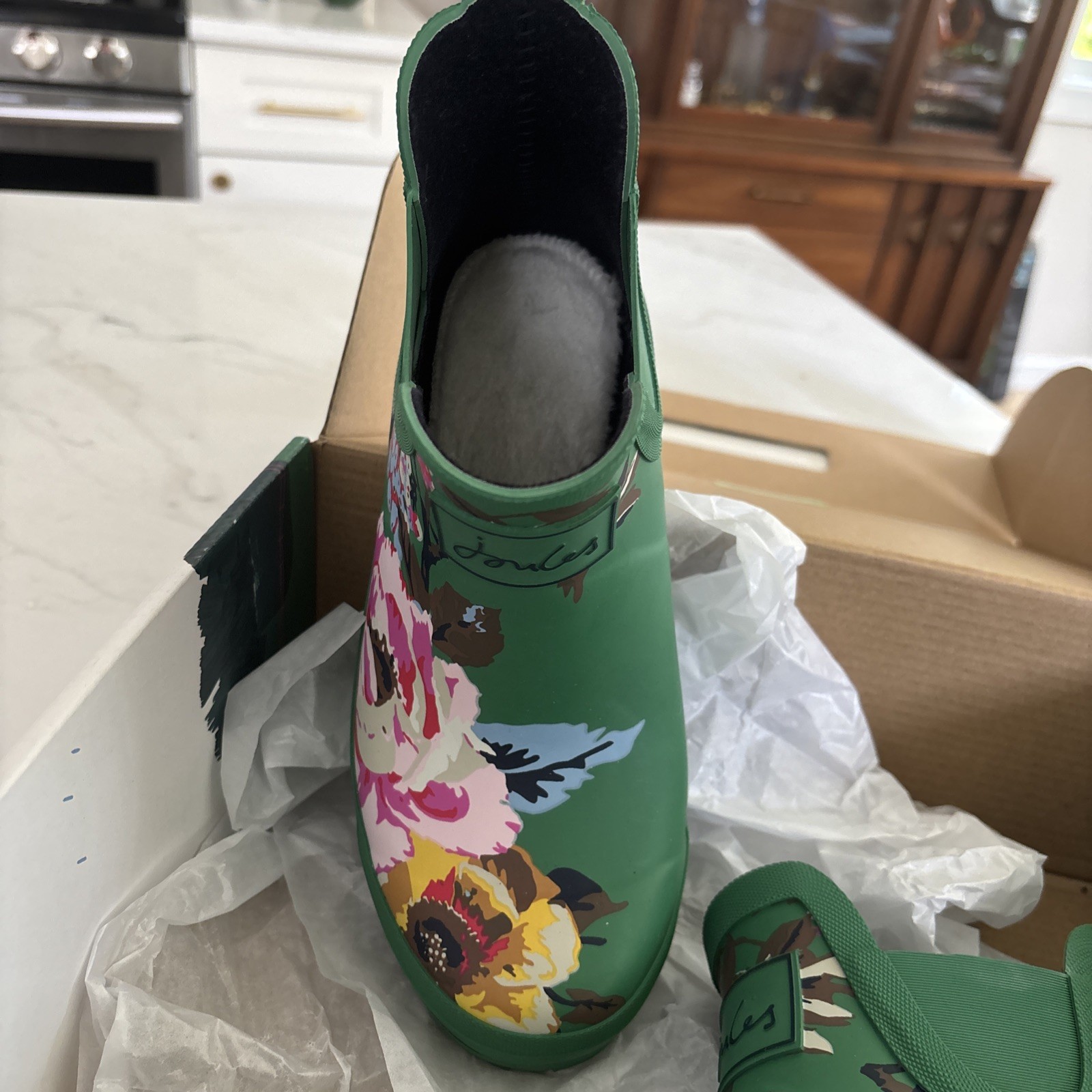 Joules – Women’s Molly Welly Rainboots, Green Floral, Size US 6 used once in box