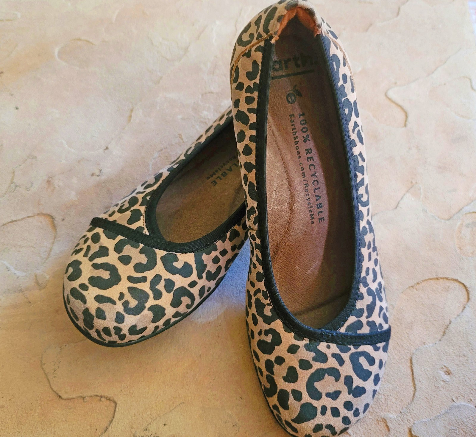 Earth «Alder Varden» Ballet Flat Shoe Sz 7.5 Alpaca Animal Print