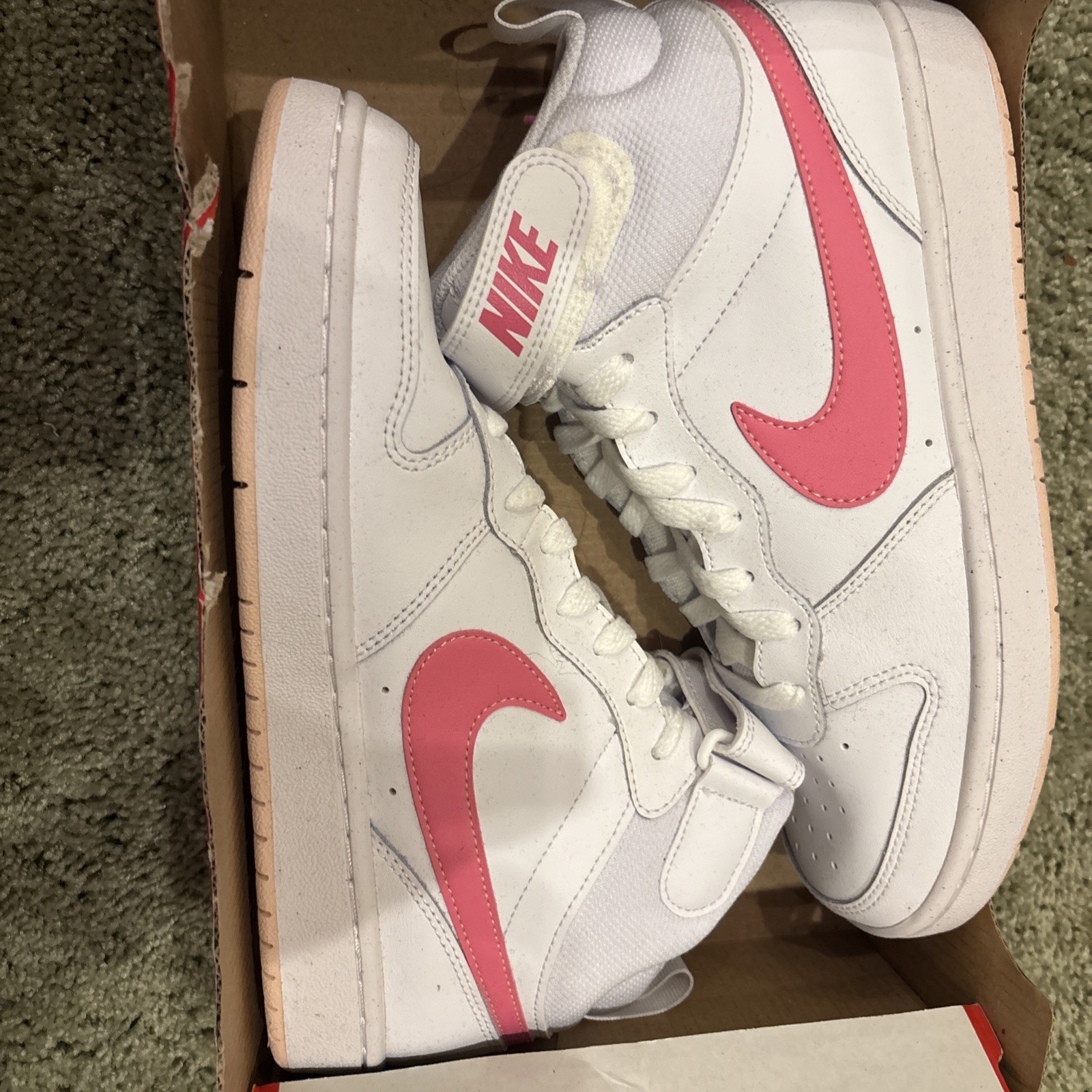 Nike Women’s Court Borough Mid 2 (GS) Size 7Y Pink