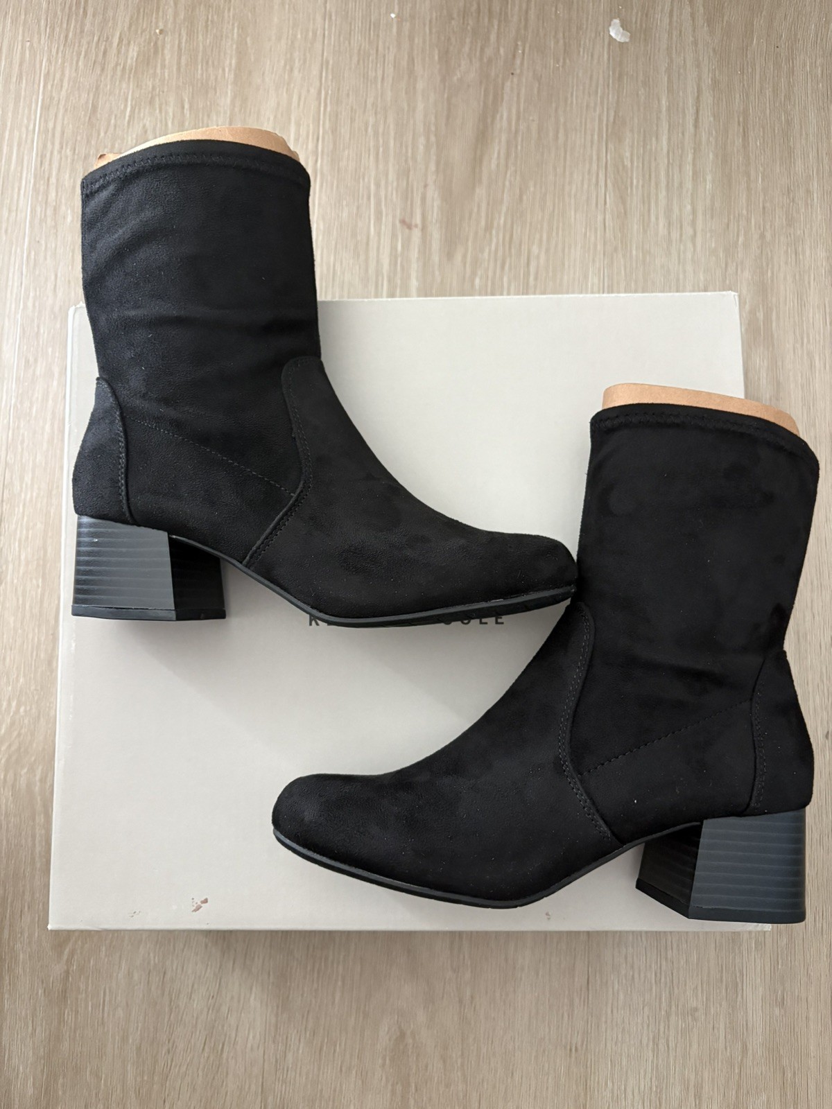 Kenneth Cole Reaction Women’s Road Stretch Block Heel Booties Black Size 5M