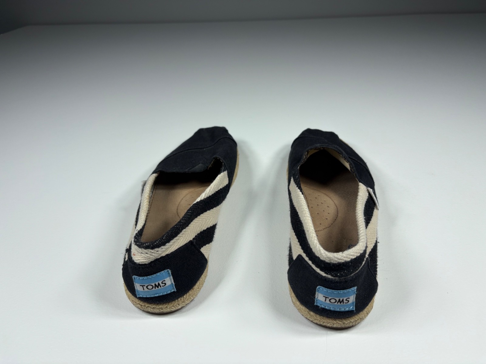 TOMS Flats Women 7.5 Black White Striped Canvas Casual Travel Comfort Boho