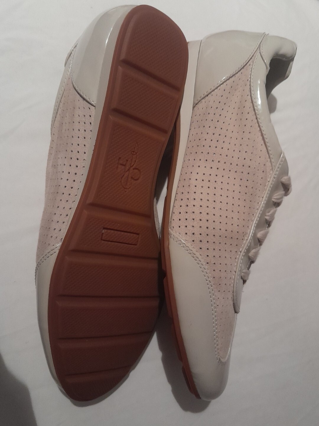 Cole Haan Womens Patent Leather / Suede Sneakers Gray Size 9B