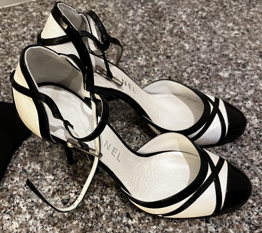 CHANEL Pearl Coco Mark Pumps Ribbon Patent Leather Black White Women EU37.5/US7
