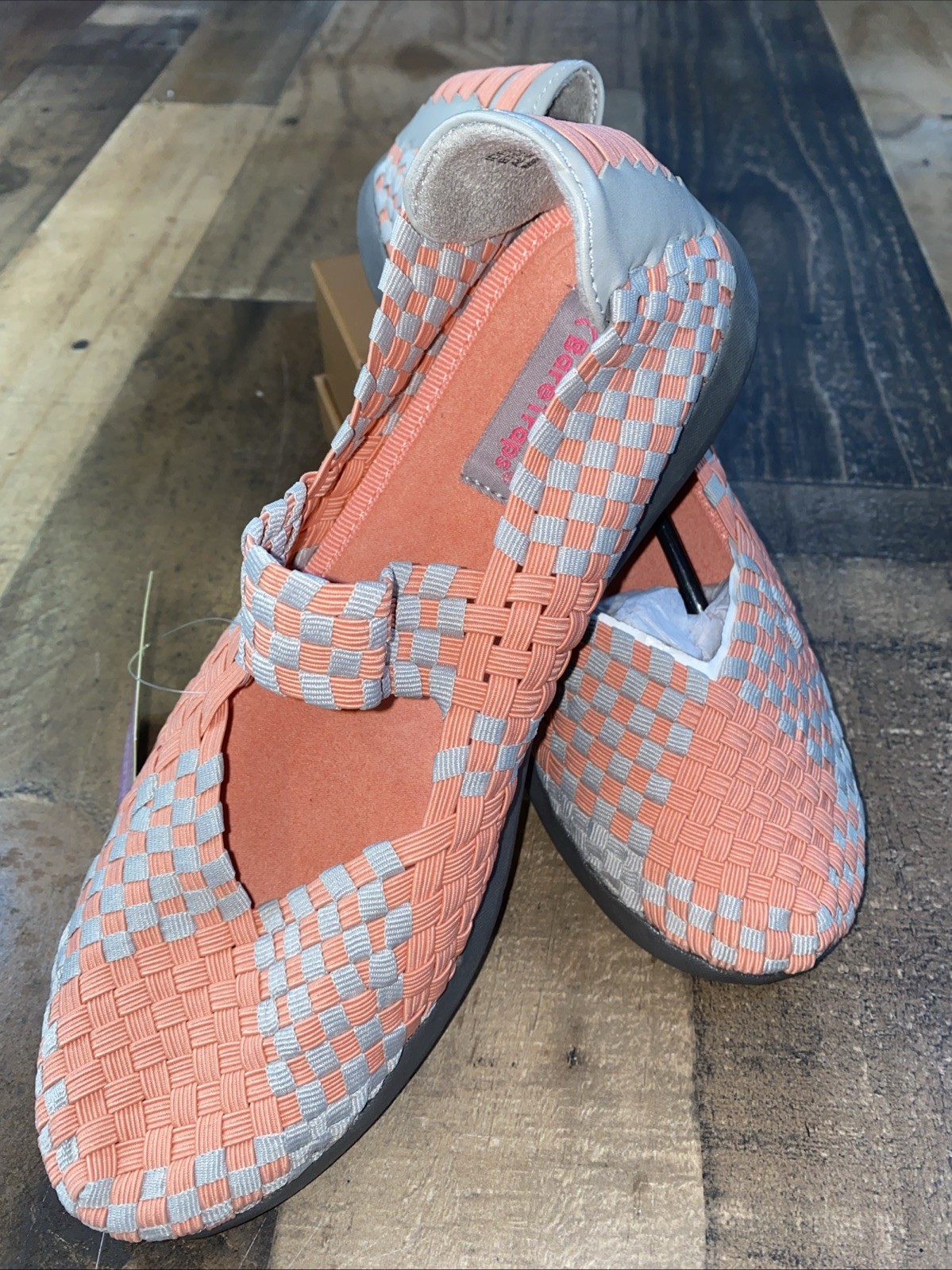 BareTraps Women’s Woven Slip-On Stretch Shoes Pink and Gray Size 8.5 lightweight