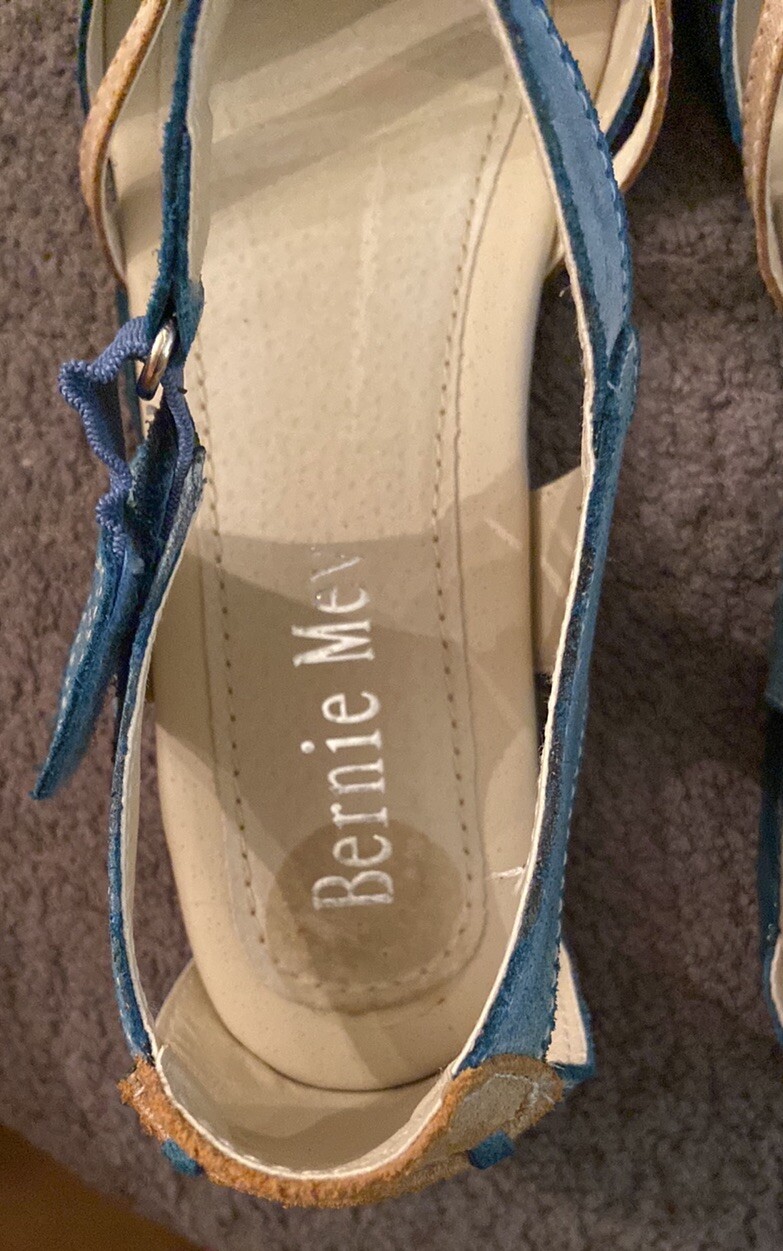 Bernie Mev Shoes Jibe Strappy Sandals Blue/Tan Leather Flats Hook & Loop 10.5