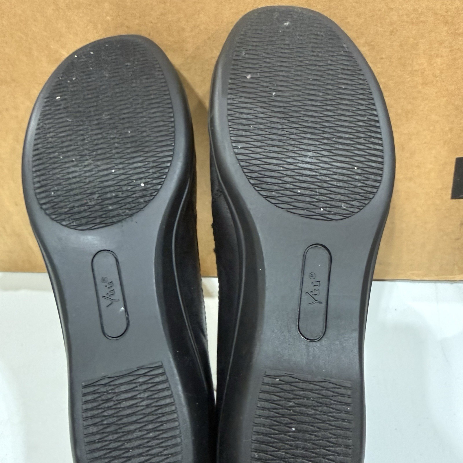 Yuu Darling Black Slip On Shoes Womens 11M Comfort Elastic Straps NIB JCP
