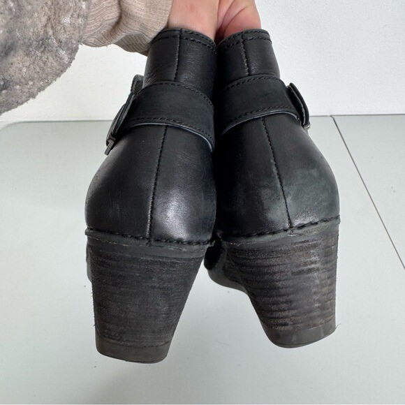 Dansko Black Leather Wedge Heel Ankle Booties Size 42