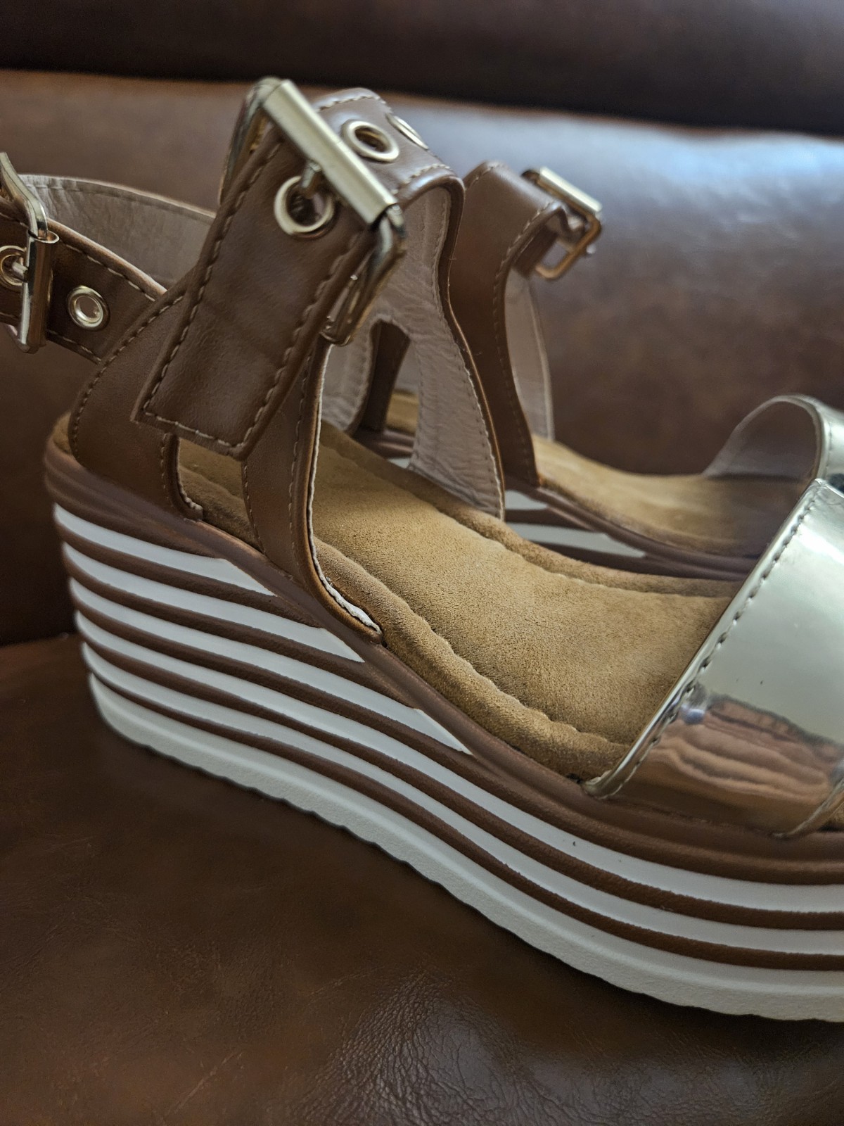 Gliter Women’s Wedge Platform Sandals Size 36 Brown And Silver Straps