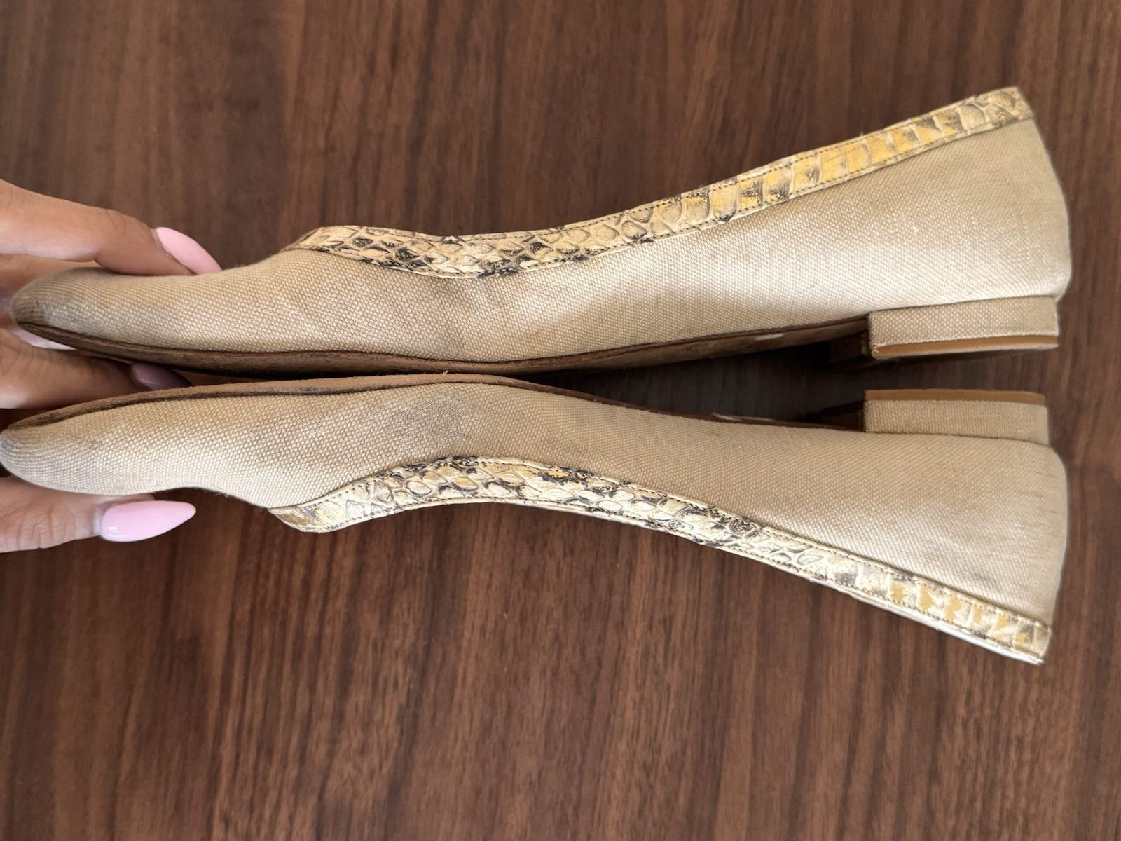 Manolo Blahnik Beige Canvas Pointed Toe Ballet Flats Snakeskin Trim US 7.5