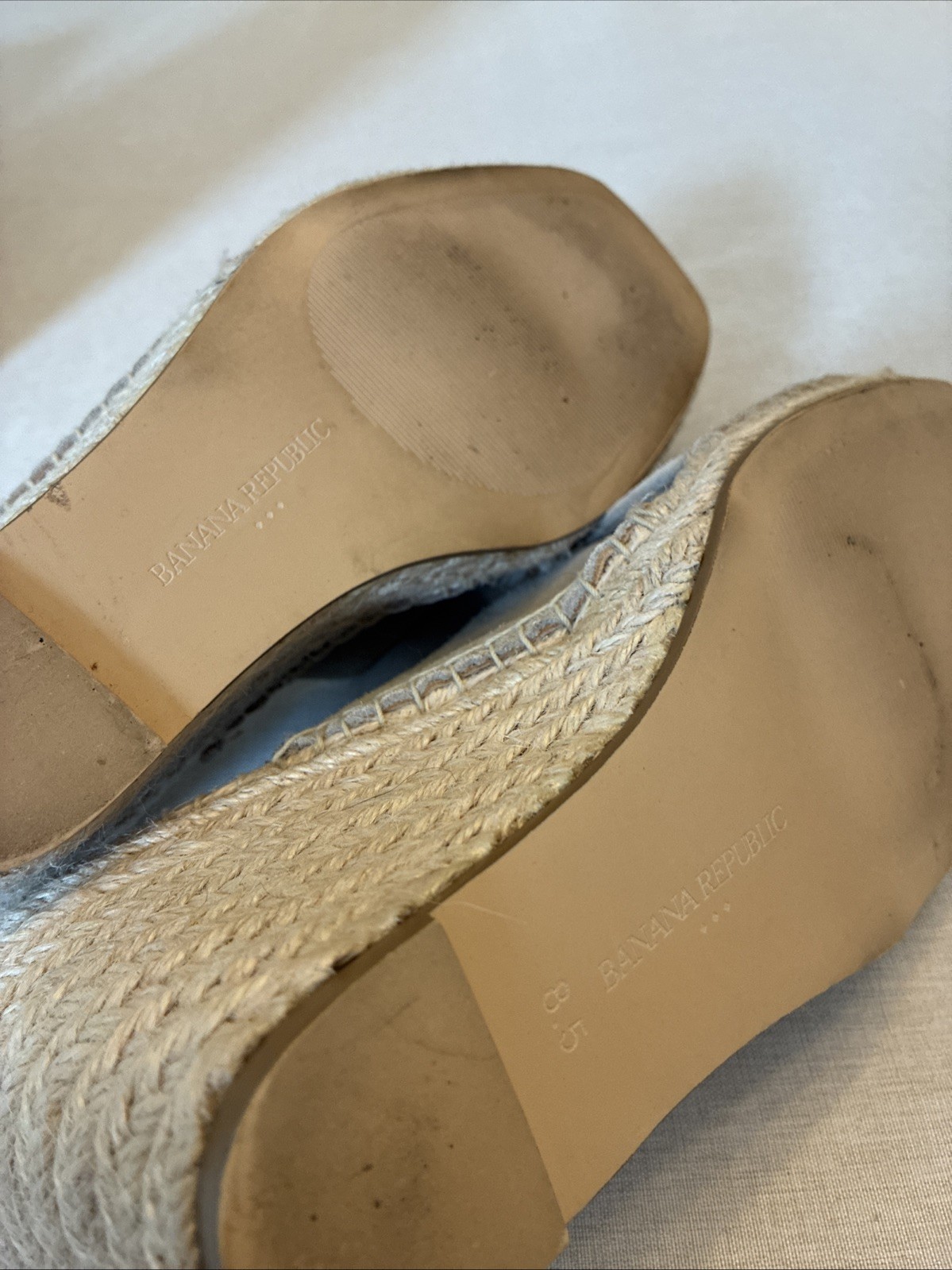 Banana Republic, Wedge, Sandal, Color Sand, Size 8.5 NEW