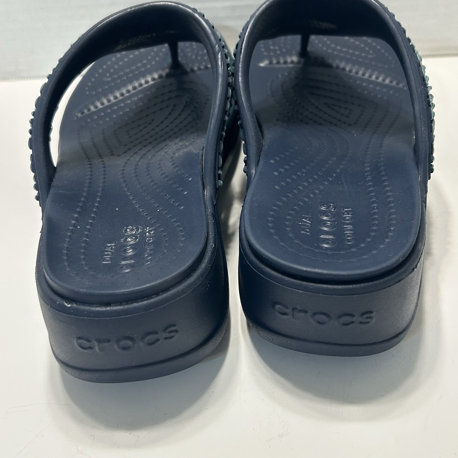 Crocs Monterey Diamante Wedge Thong Sandal Women’s 8 Navy Blue Embellished