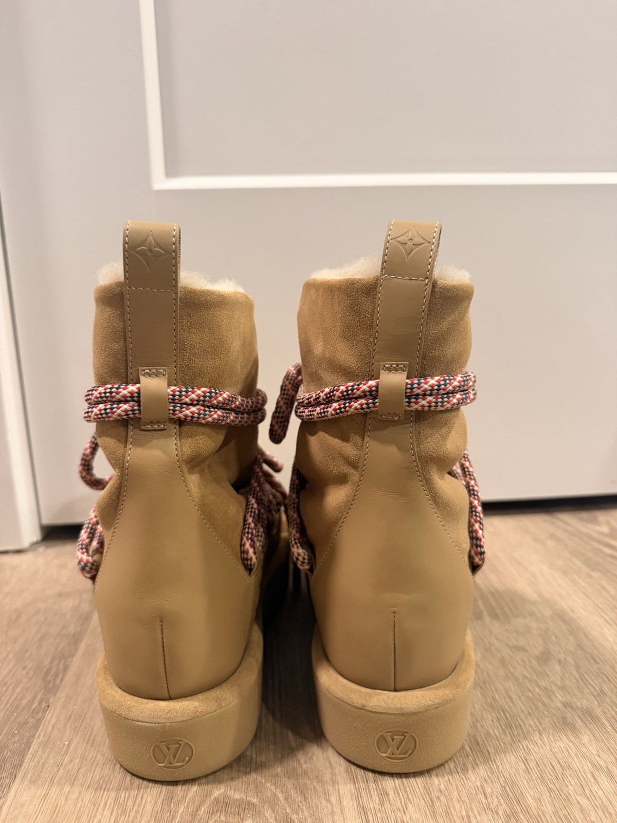 Louis Vuitton Women’s Beige Suede Shearling Lined Ankle Lace-Up Boots EU 37.5