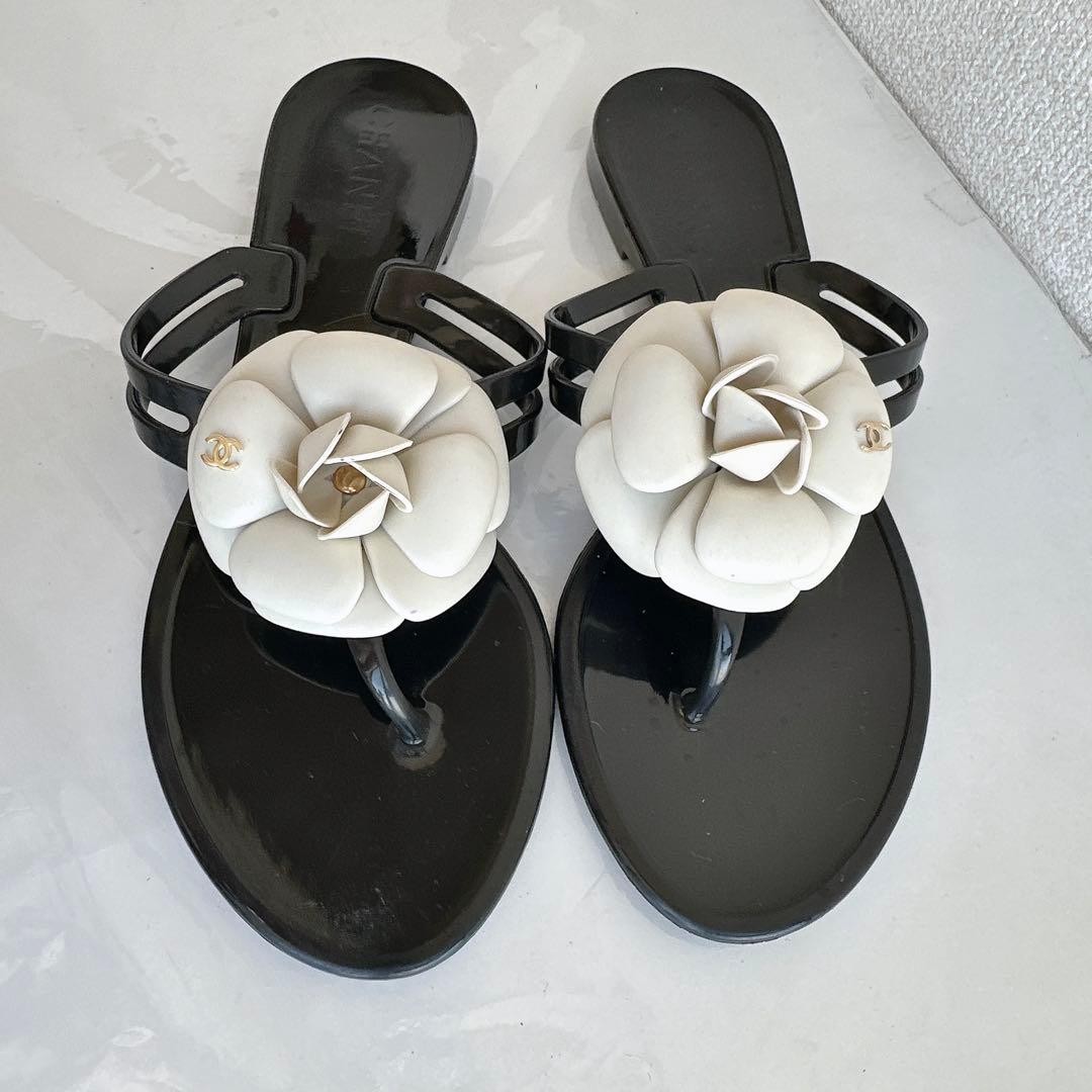 CHANEL Camellia Flat Thong Sandals Size 36 23cm White Black Rubber