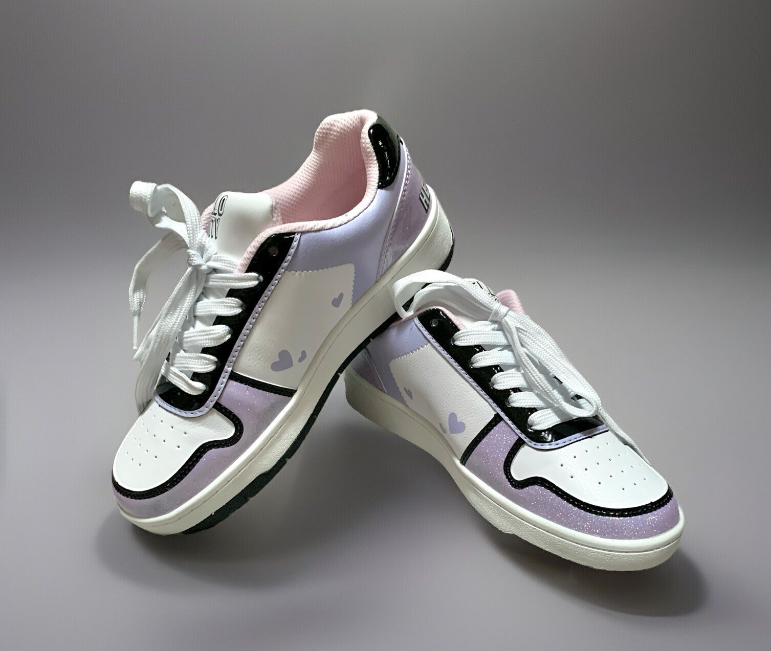 NEW Hello Kitty Women’s Lavender Sparkle Lace-Up Court Sneaker Shoes Size: 6