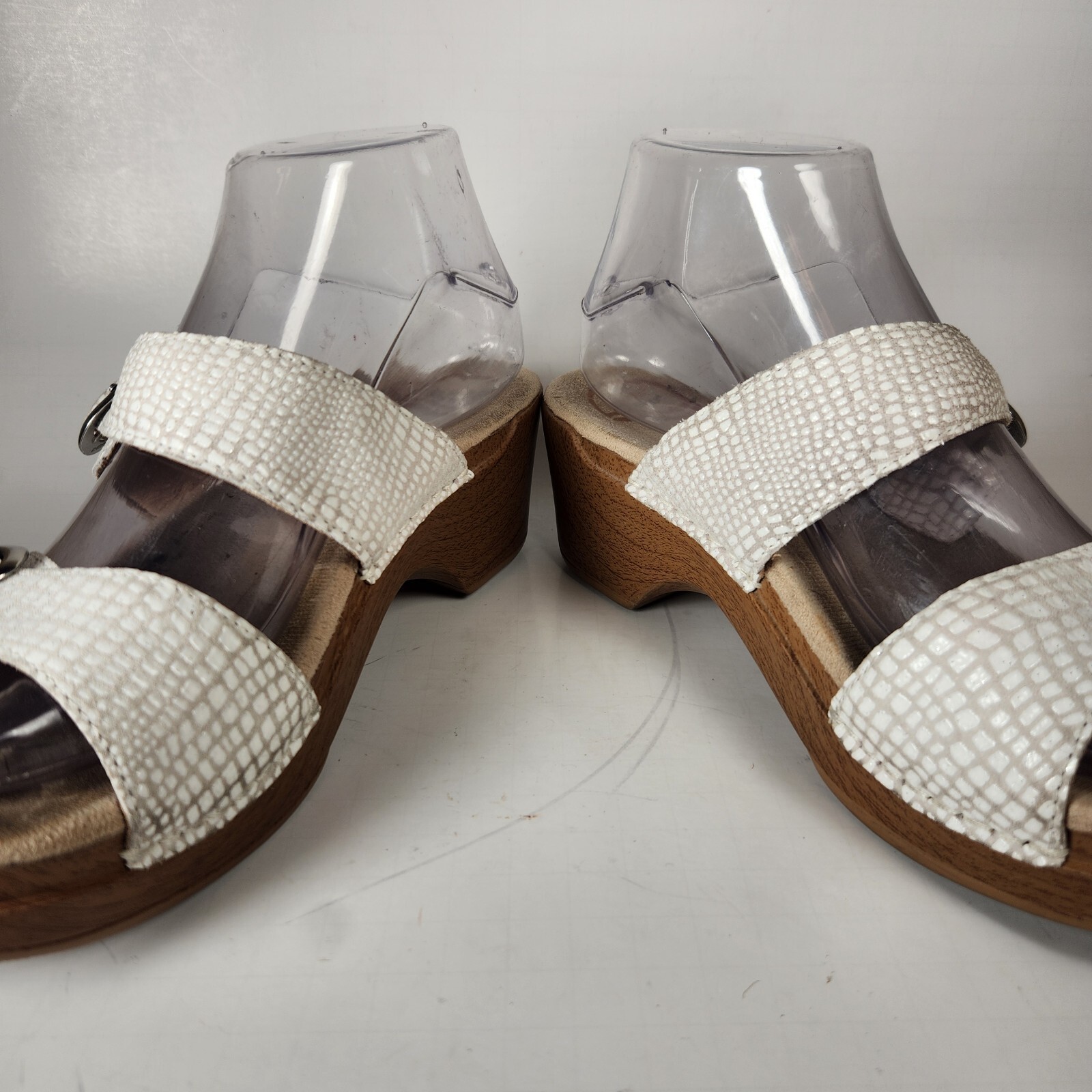 DANSKO Women’s Sophie Sandal 8.5 EU 39 White Snake Print Open Toe Leather Shoe