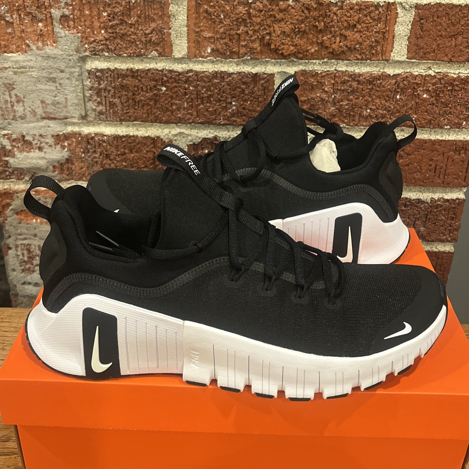 Nike Free Metcon 6 Black White Women’s 11 Training Gym Running Shoes FJ7126-001