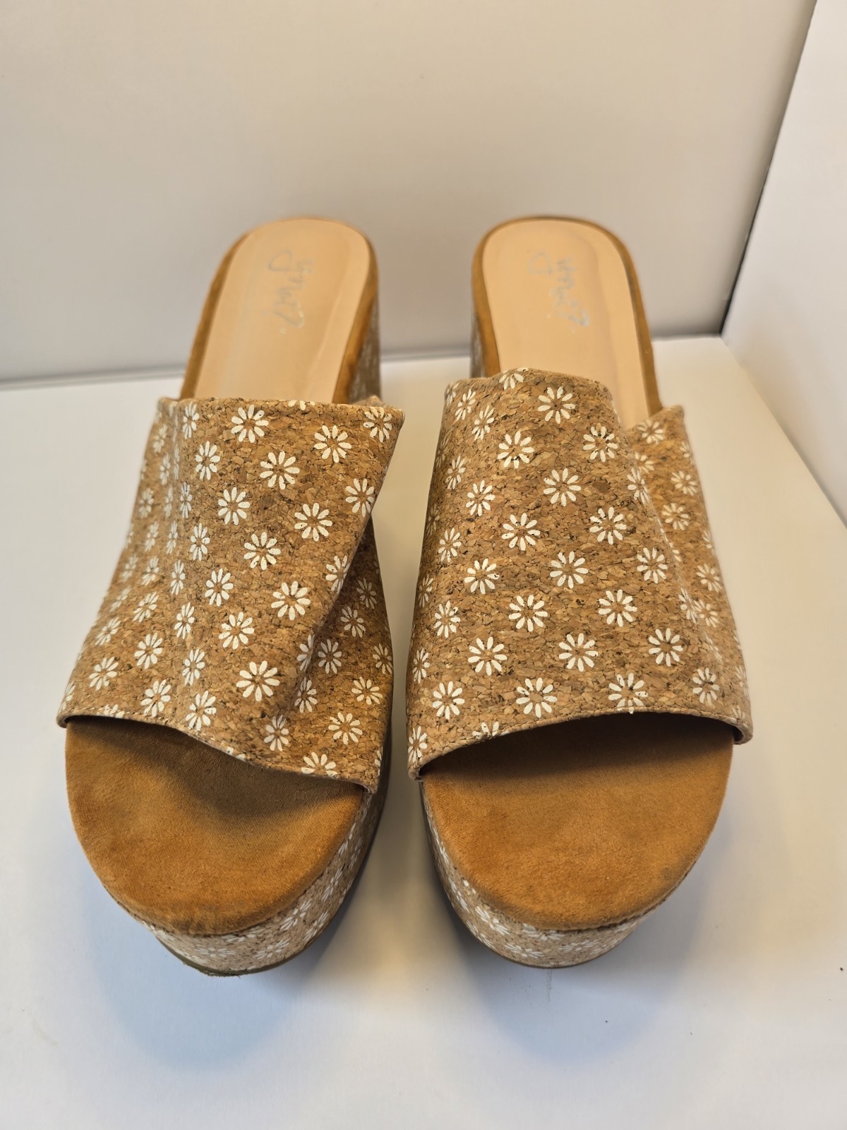 Y. NOT Matisse Terry Wedge Sandal Platform Slide Size 10 M Daisy open Toe.