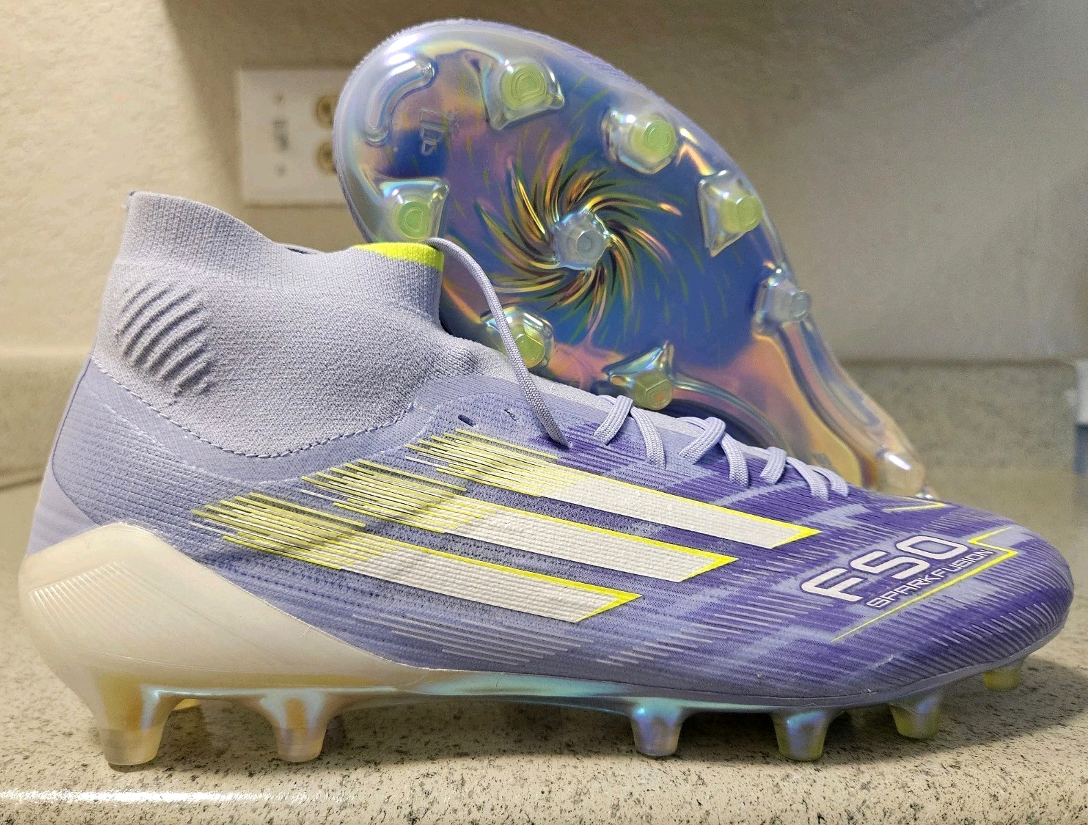 $260 Adidas F50 Sparkfusion Elite Mid FG Soccer Cleats Violet Women’s 8 / Mens 7