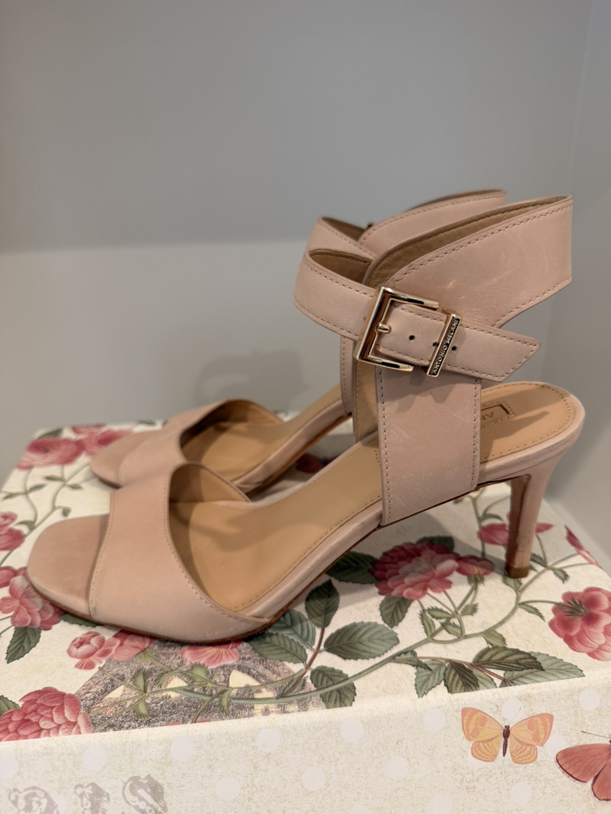 Antonio Melani Nude Suede Pointed Toe Block Heel Strap Pumps Women’s Size 8.5M