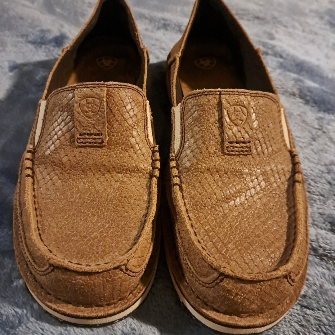 Ariat Womans Bomber Cruiser Leather Slip On Brown Size 9 B Style 10040354