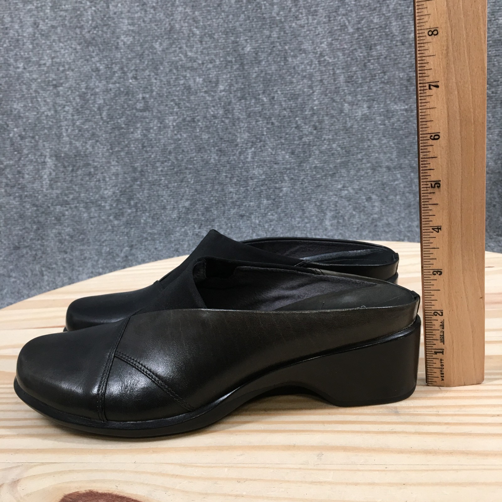 Clarks Artisan Tyler Mule Clog Womens 7.5M Black Leather Comfort Wedge NEW