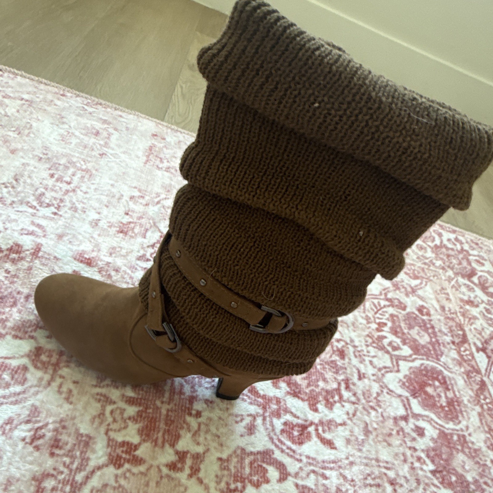 Women’s Brown Mid-Calf Knit Boots Round Toe Buckle Straps Rubber Sole US 6