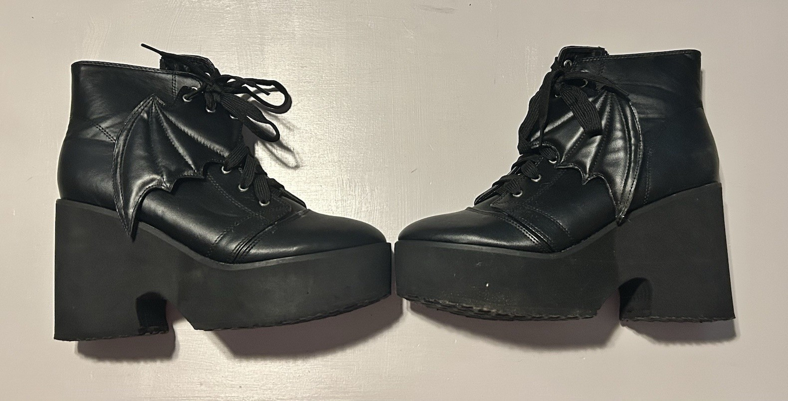 Iron Fist Women’s Black Platform Ankle Boots Lace-Up Zip Bat Wing US 10