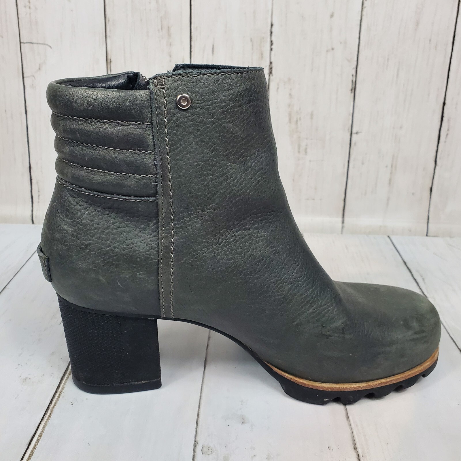 SOREL Danica Waterproof Ankle Bootie Sz 7.5 Gray Quarry Black Leather NL2547-052